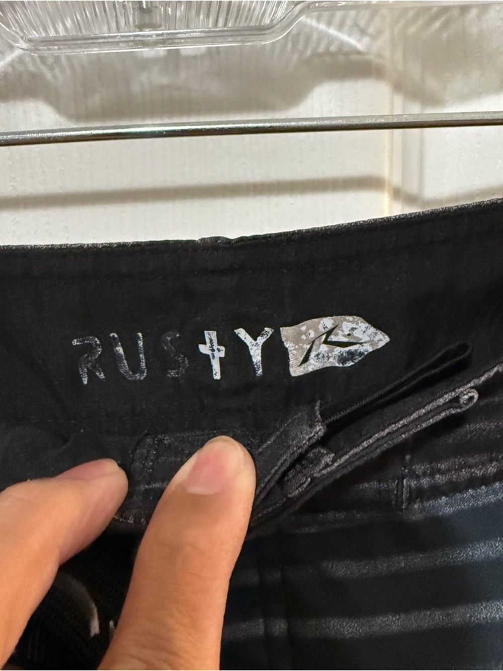 VINTAGE RUSTY Surf Shorts - Picture 9 of 9